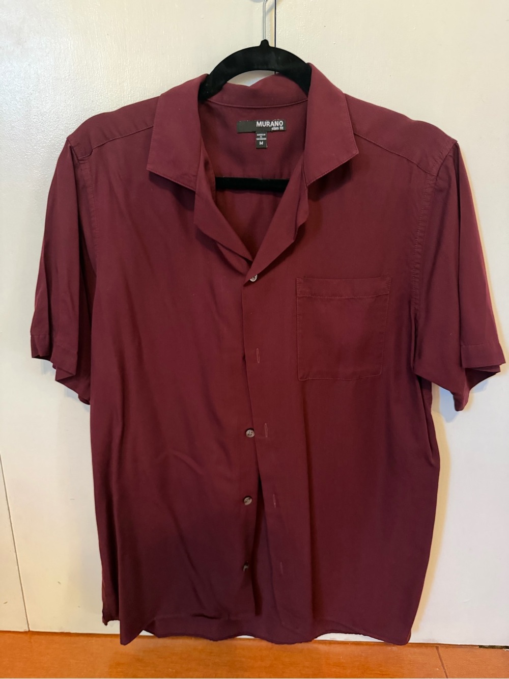 Murano Men's Short Sleeve Button-Up Shirt in Burgundy Wine